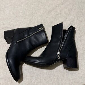 RAG AND BONE genuine leather zipper boot - 39.5/ 9.5